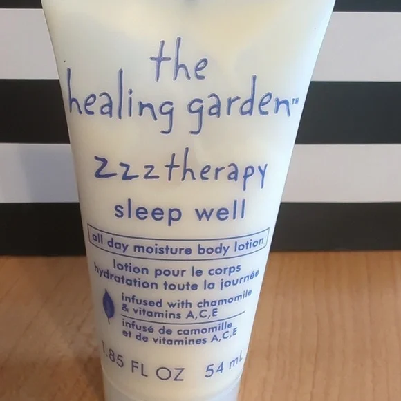 All Day Moisture Body Lotion - Picture 2 of 3